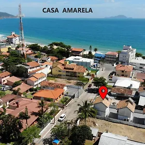 Casa de Férias Resid Verão - Casa Amarela - A 70 Metros Da, Florianópolis